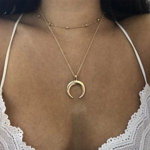 Layered Crescent Horn Necklace (Gold)